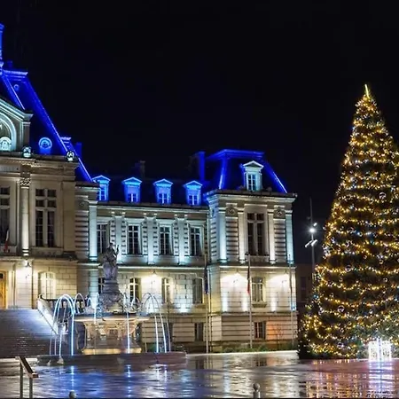 900m De La Gare Lejlighed *