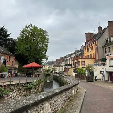 Lejlighed 900m De La Gare *